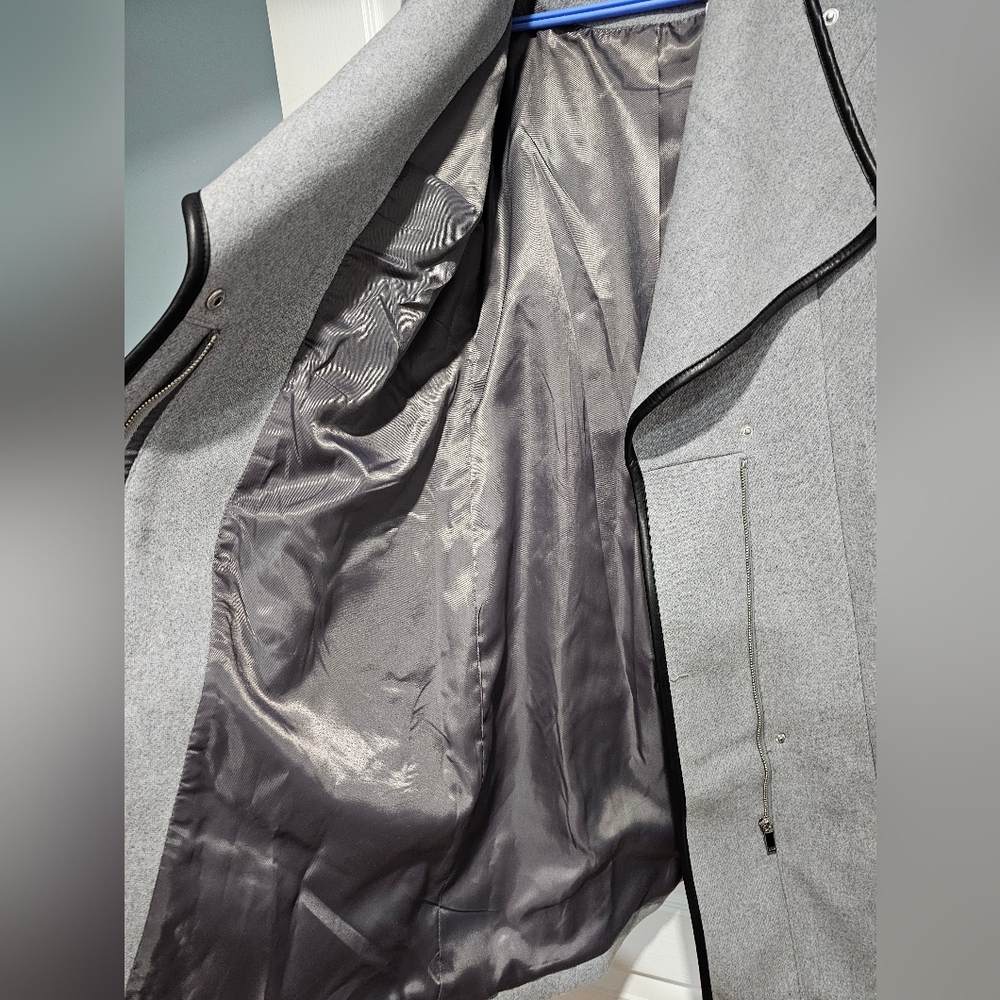Winter Coat - Picture 5 of 5